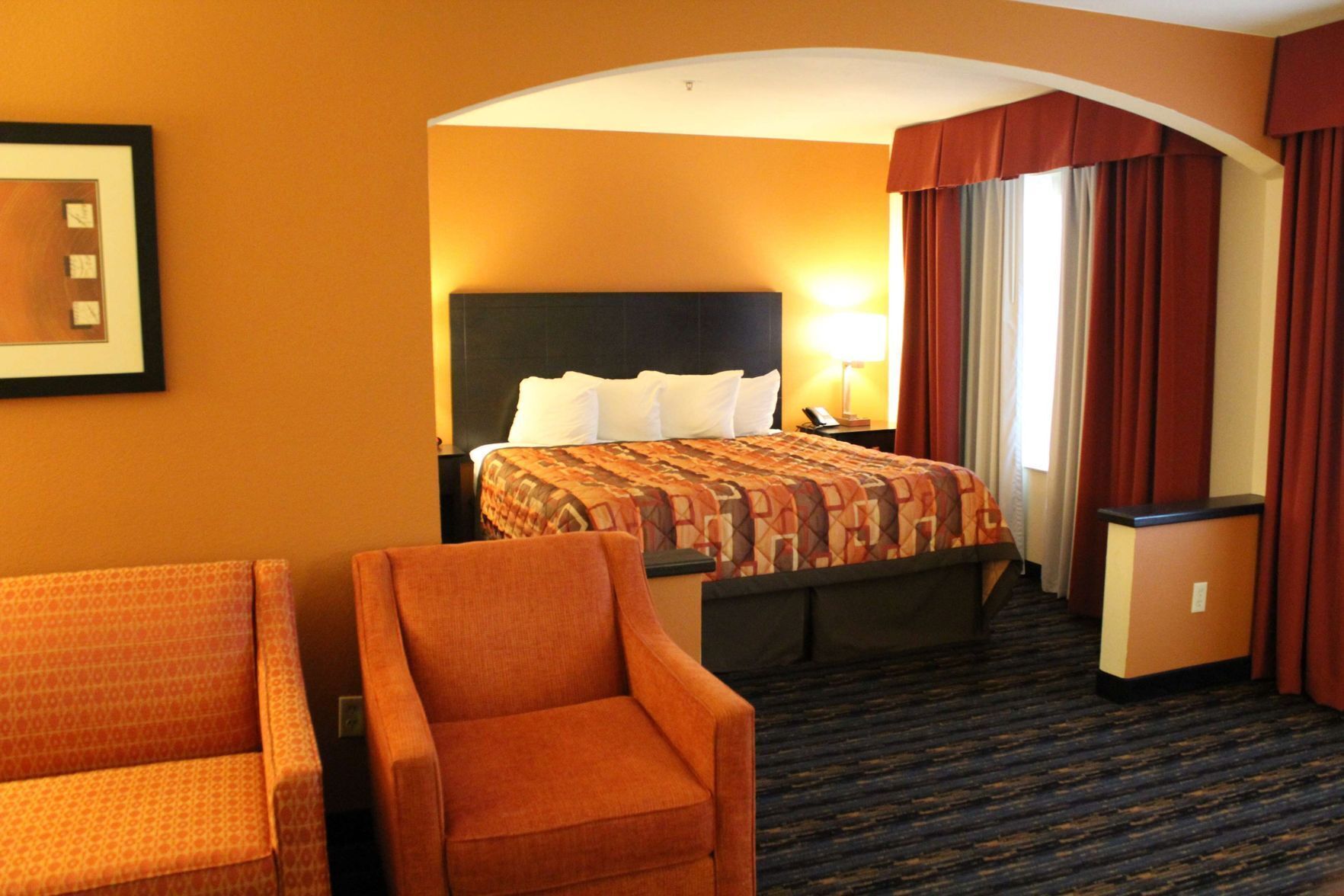 特色家居、熨斗/熨衣板、免费 WiFi、床单