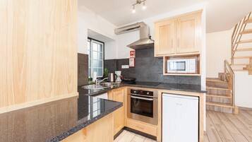 Ferienhaus, 2Â Schlafzimmer (Casa do pedro) | Eigene KĂŒche | KĂŒhlschrank, Mikrowelle, Ofen, Herdplatte