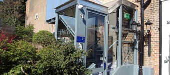Hotel Unique