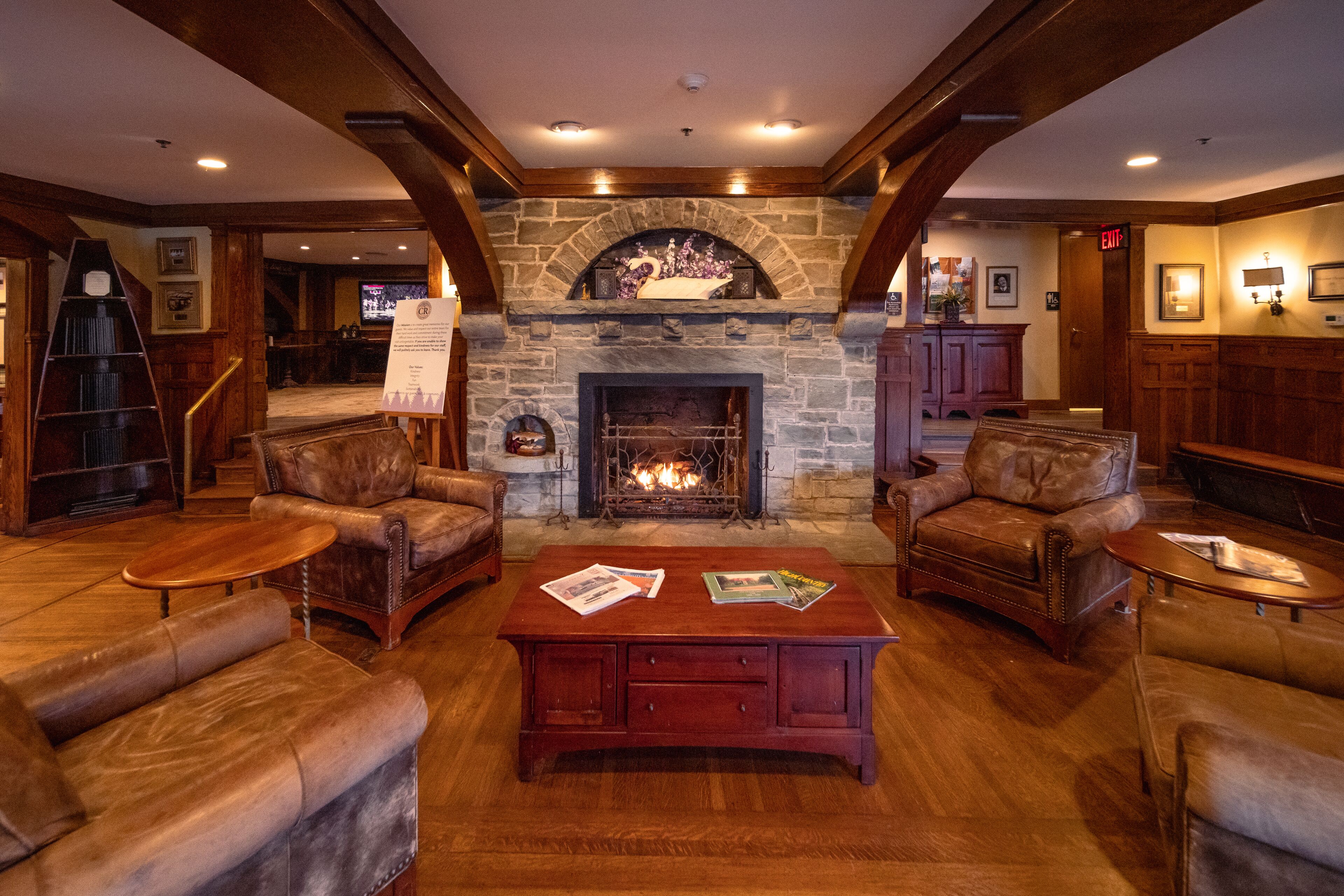 Breakfast, lunch, dinner served; American cuisine 