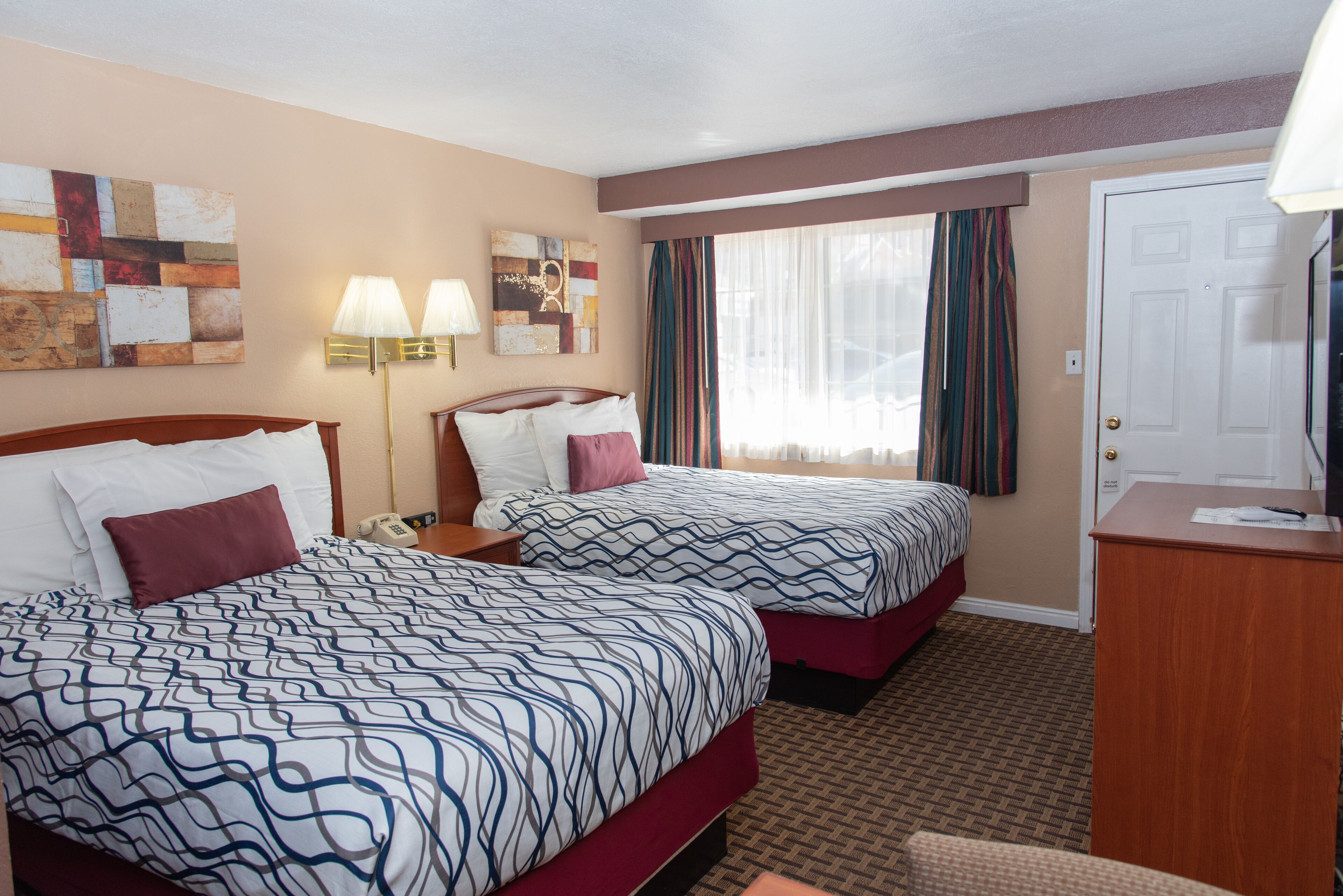 Esquire Inn — photo 15