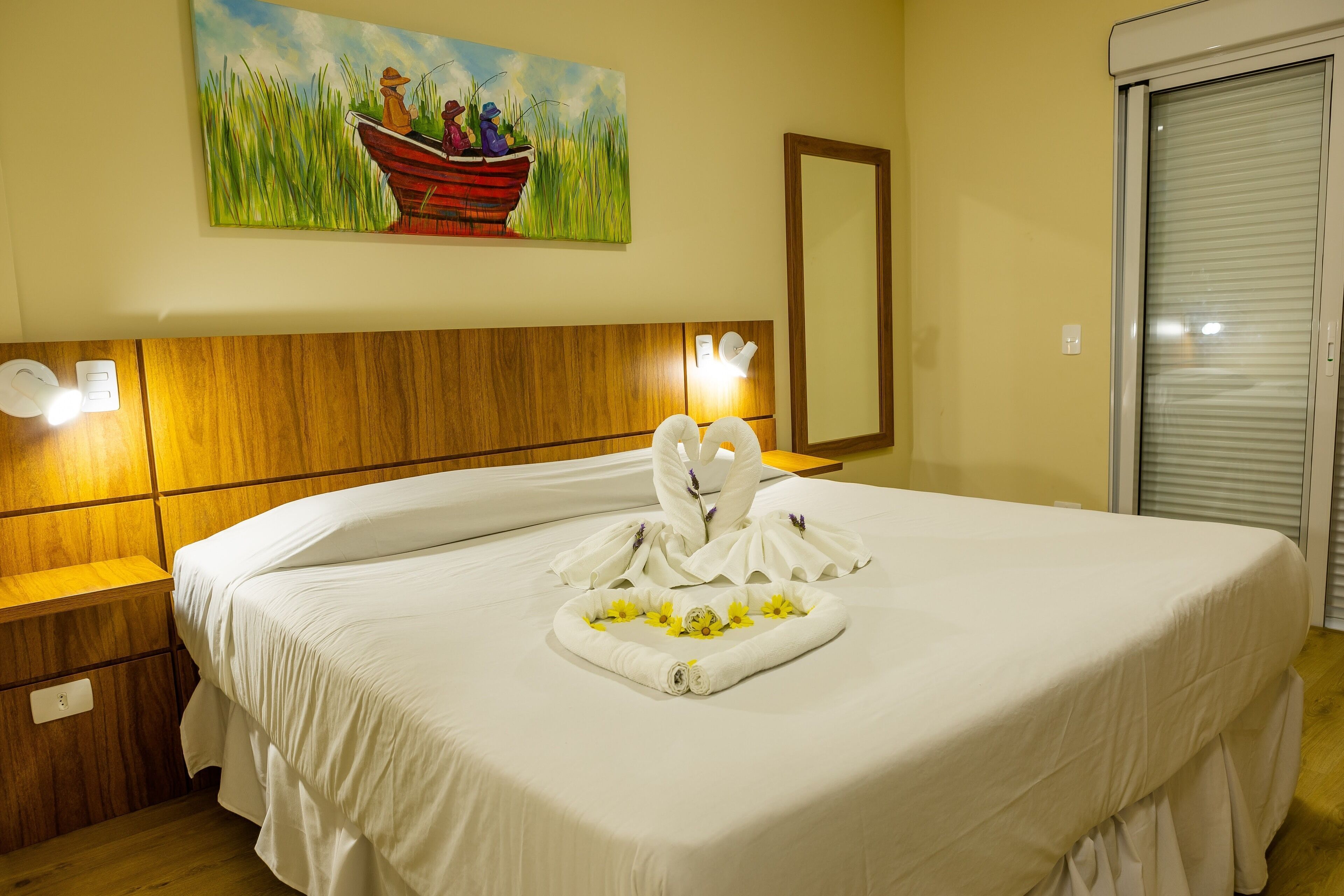 Minibar, wifi gratis y ropa de cama 