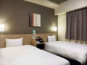 Desk, free WiFi, bed sheets