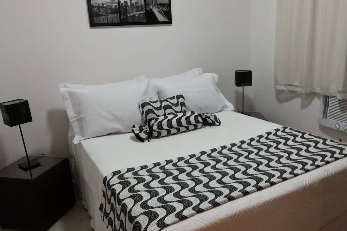 Apartment, 1 Bedroom | 1 bedroom, minibar, individually decorated, free WiFi