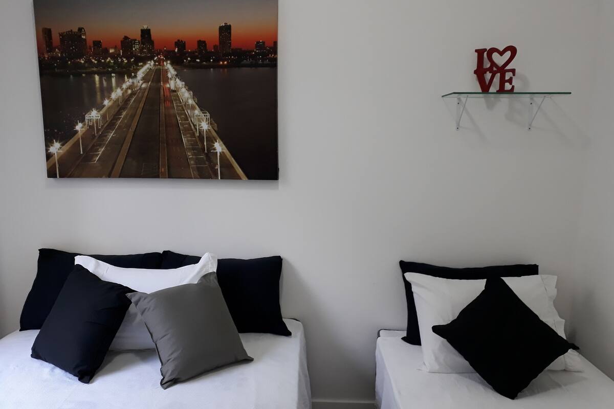 Appart'hôtel Familial, 1 chambre, cuisine, vue ville | 1 chambre, minibar, Wi-Fi gratuit, décoration personnalisée