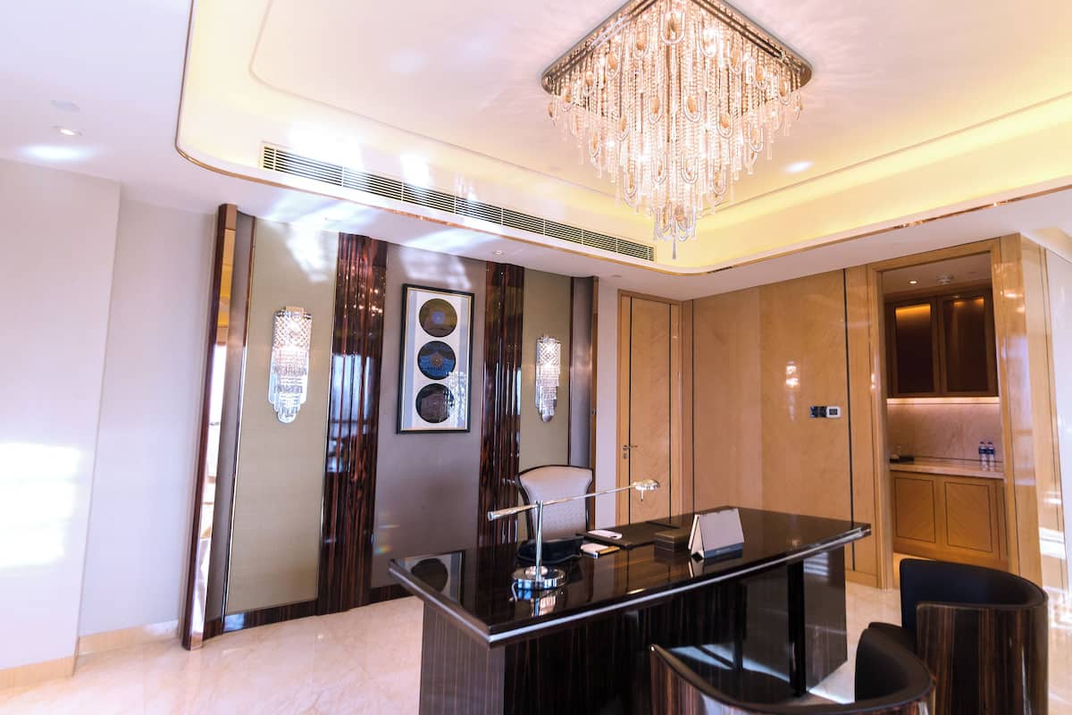 Chairman Suite | 1 bedroom, minibar, in-room safe, desk