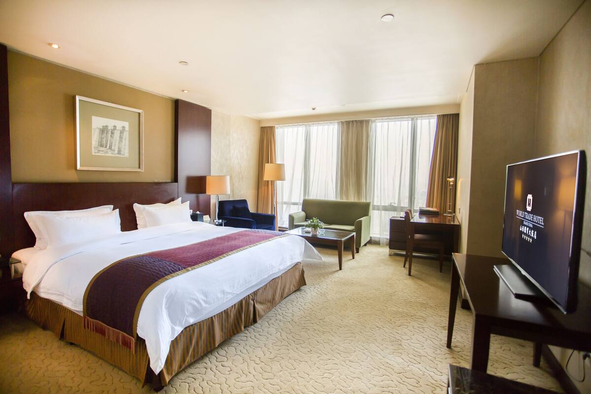 Minibar, in-room safe, desk, blackout drapes