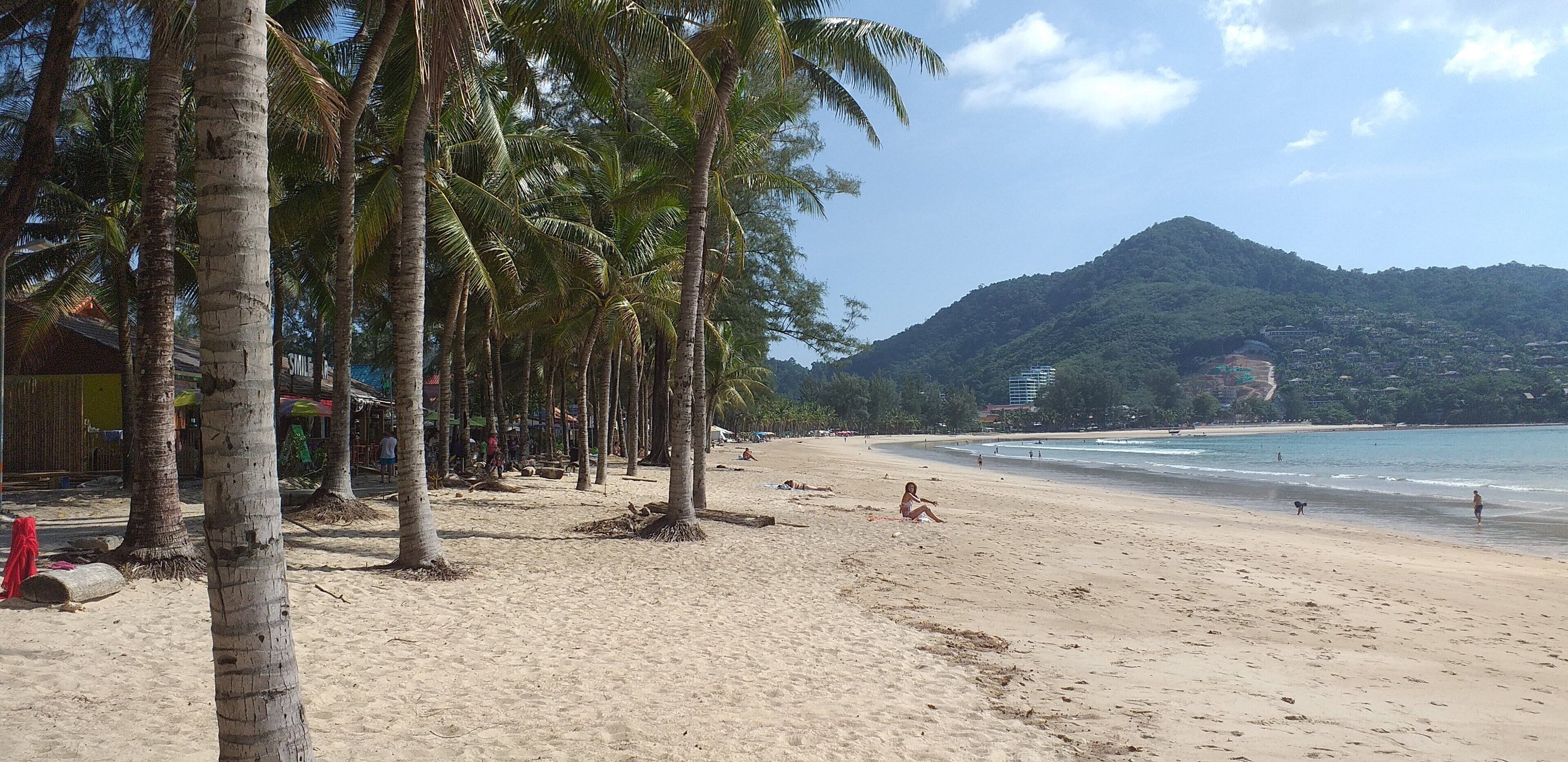 Beach nearby, snorkeling, kayaking