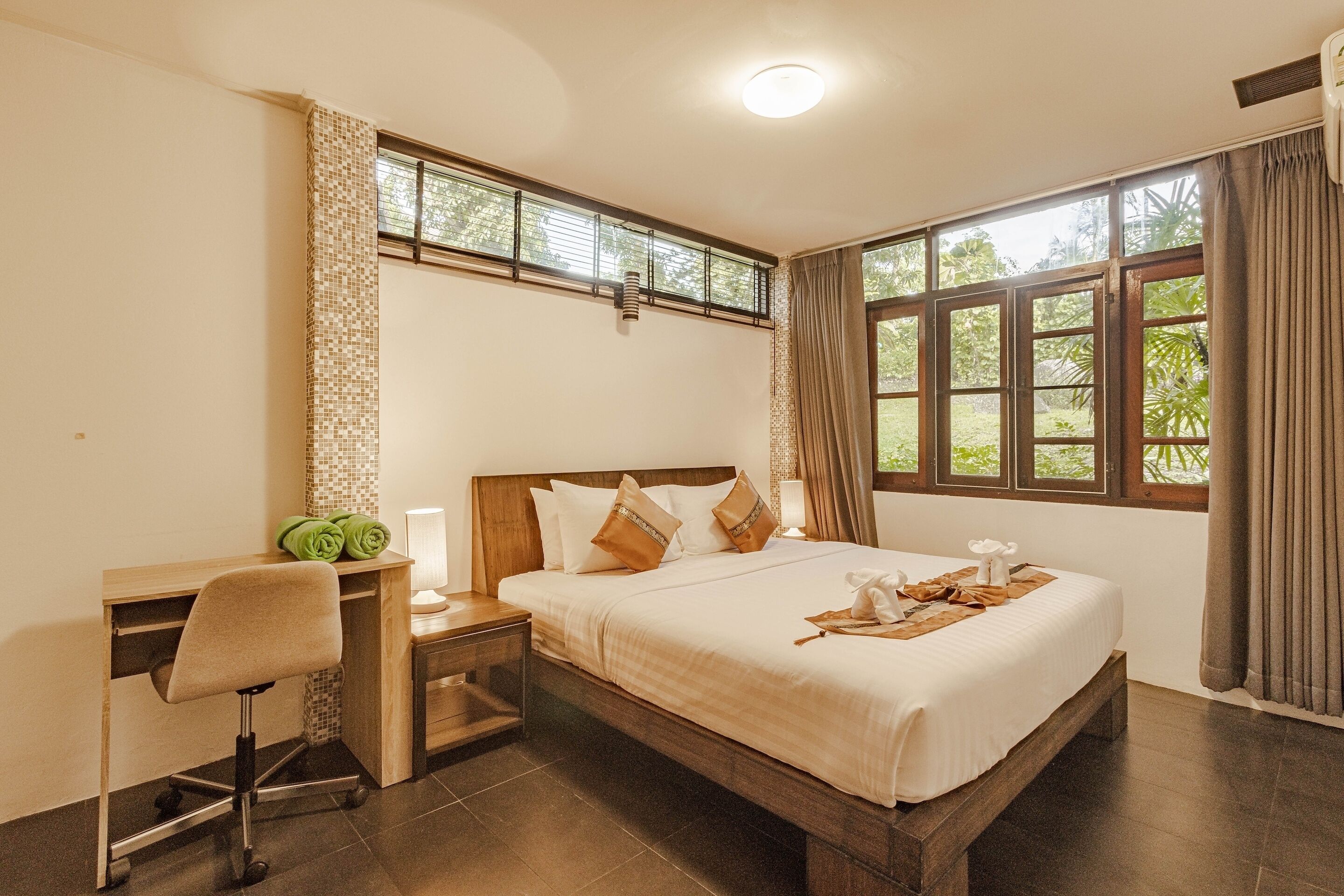 2 bedroom garden suite | 3 bedrooms, minibar, in-room safe, individually decorated