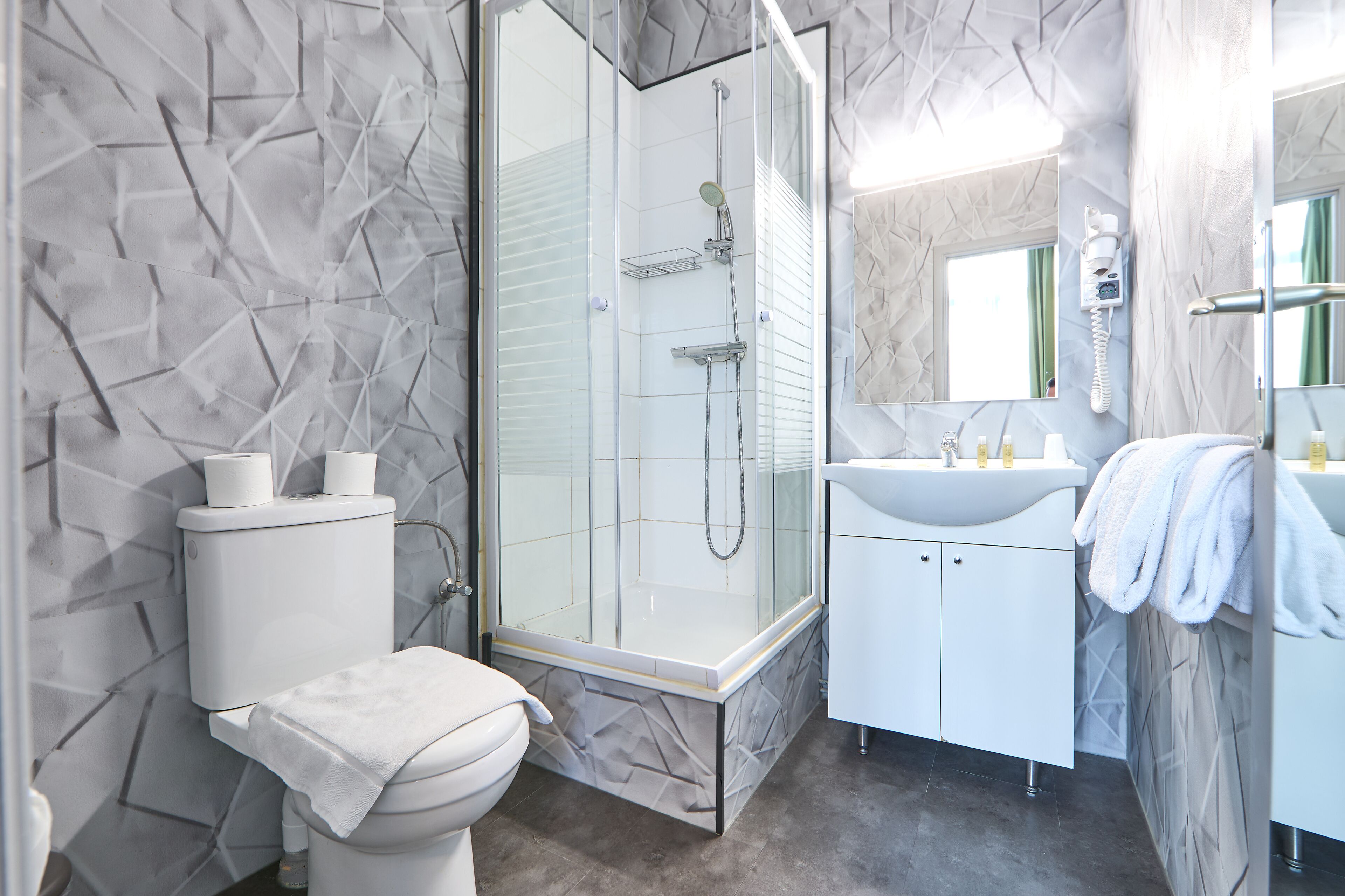 triple room | bathroom | hair dryer, towels