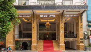 Terrace/patio - Oasis Hotel (Hanoi)