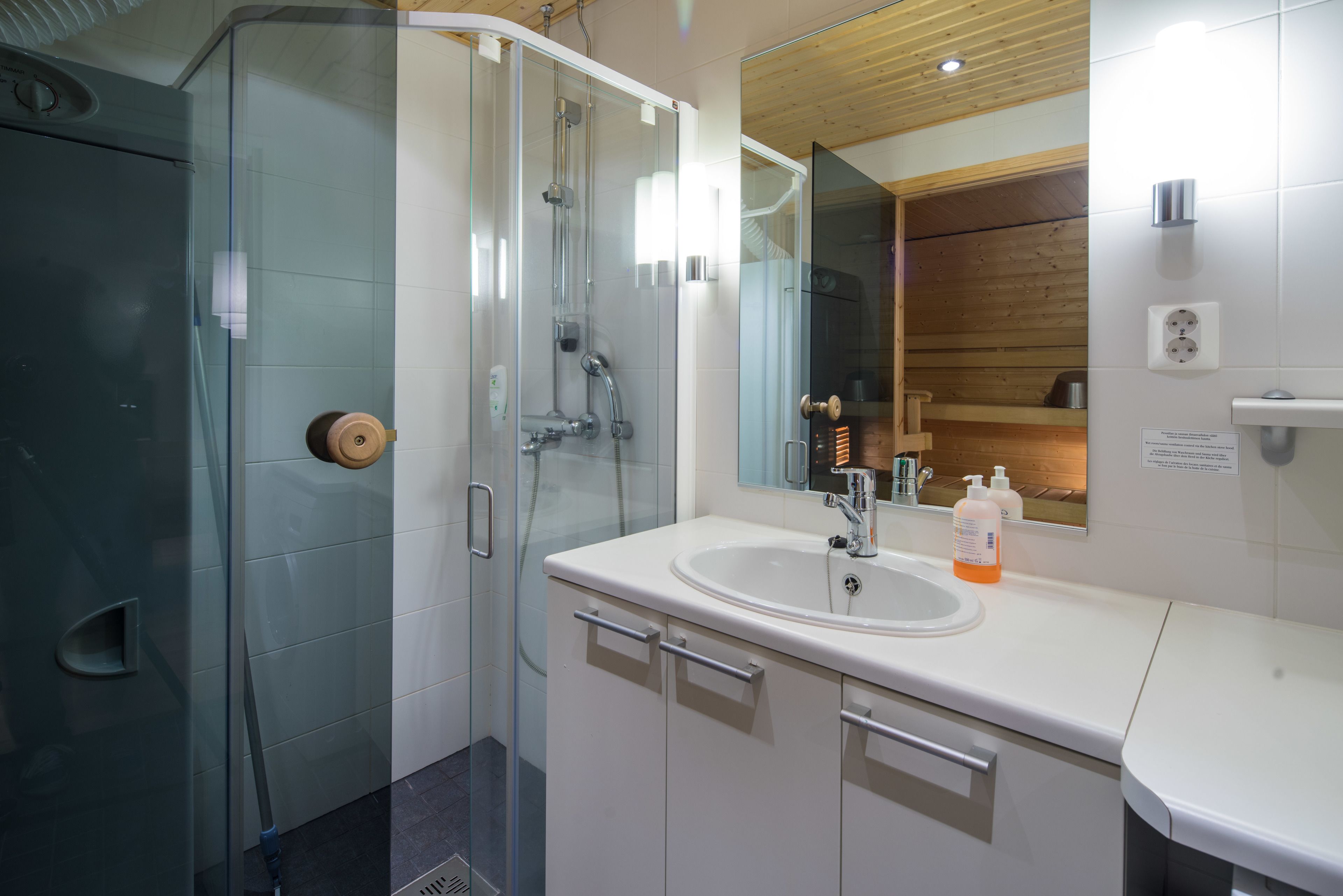 apartment, 2 bedrooms, sauna (ski chalet) | bathroom | shower, hair dryer, towels