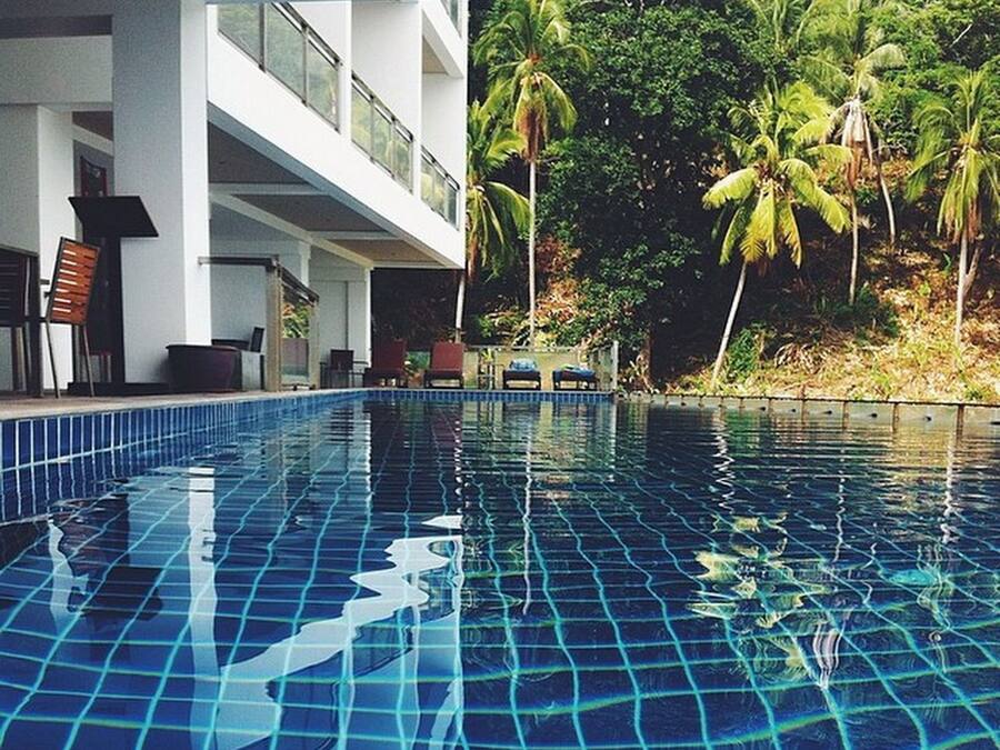 Kolam renang outdoor