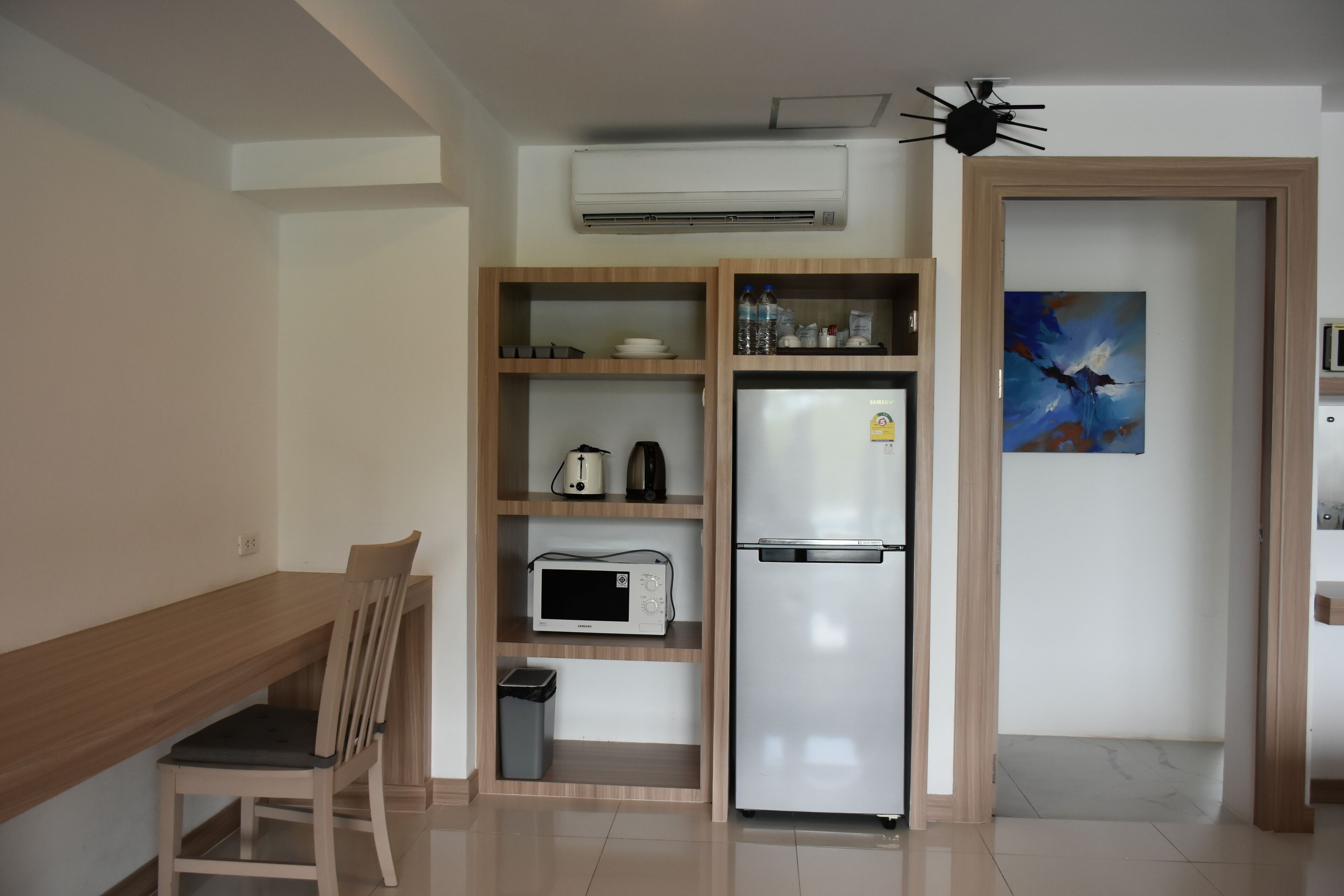 romantic room | 1 bedroom, minibar, in-room safe, desk