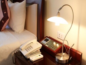 Superior Room | Minibar, in-room safe, desk, soundproofing - Camellia 4 Hotel (Hanoi)