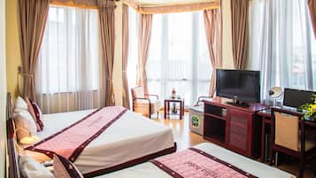 Phòng dành cho gia đình | Minibar, két bảo mật tại phòng, bàn, phòng cách âm