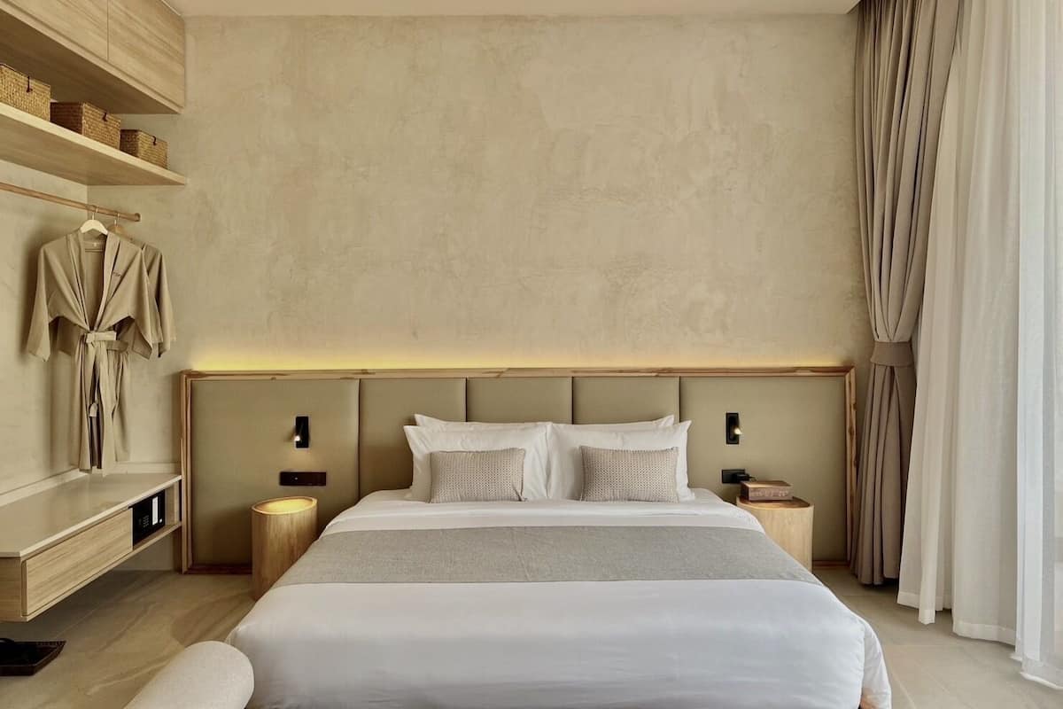 Garden Terrace Suite | Een gratis minibar, een kluis op de kamer, een bureau