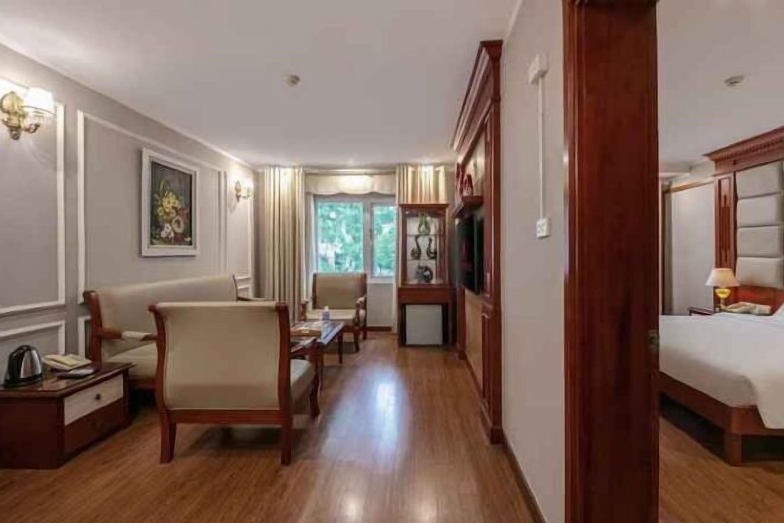 Minibar, in-room safe, blackout curtains, iron/ironing board