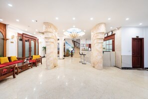 Lobby sitting area - A25 Hotel - 23 Quan Thanh (Hanoi)