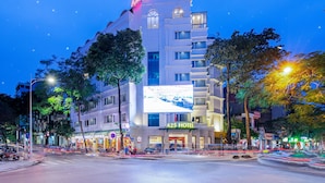 Mặt tiền nơi lưu trú