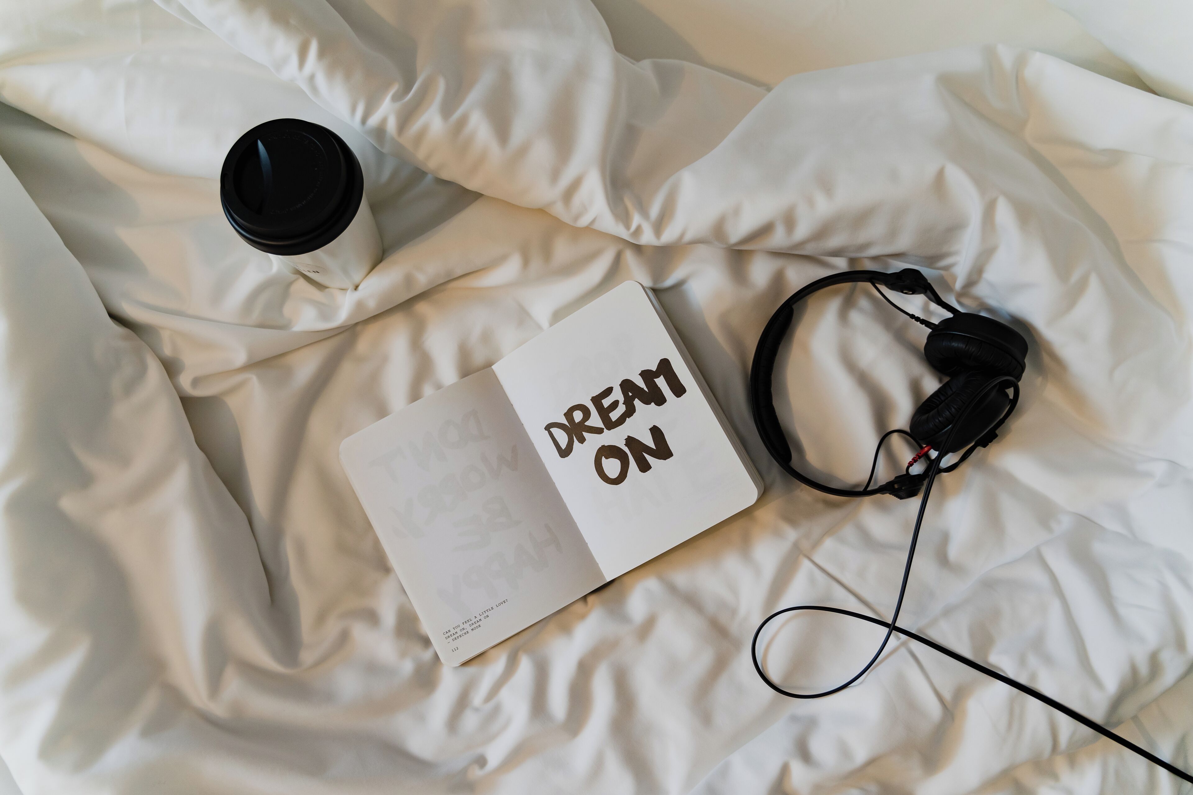 deluxe double or twin room | 1 bedroom, hypo-allergenic bedding, in-room safe, desk