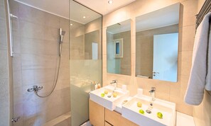 Bathroom - Elounda Garden Suites (Agios Nikolaos)