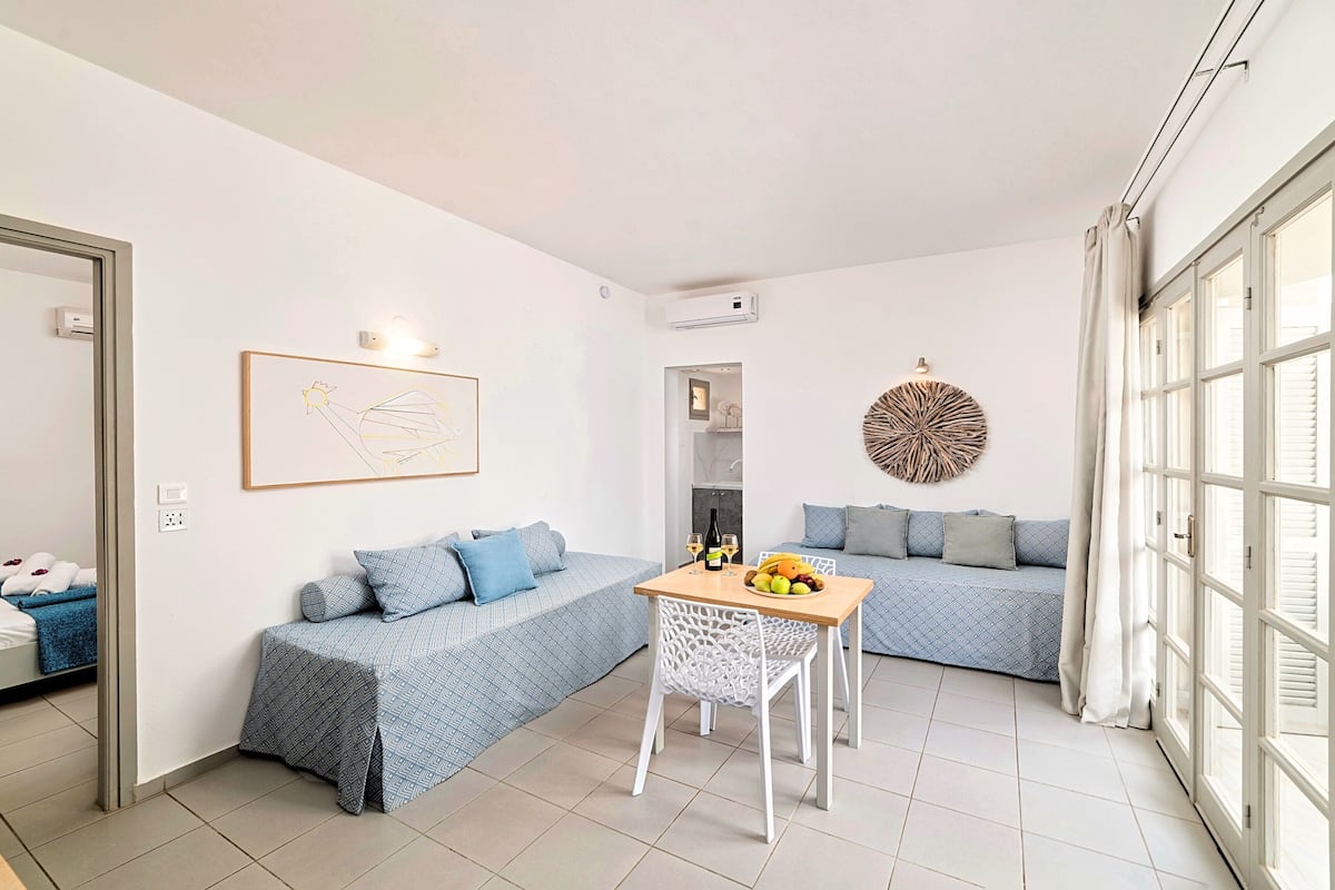 family suite, ground floor | egyptian cotton sheets, premium bedding, down duvets