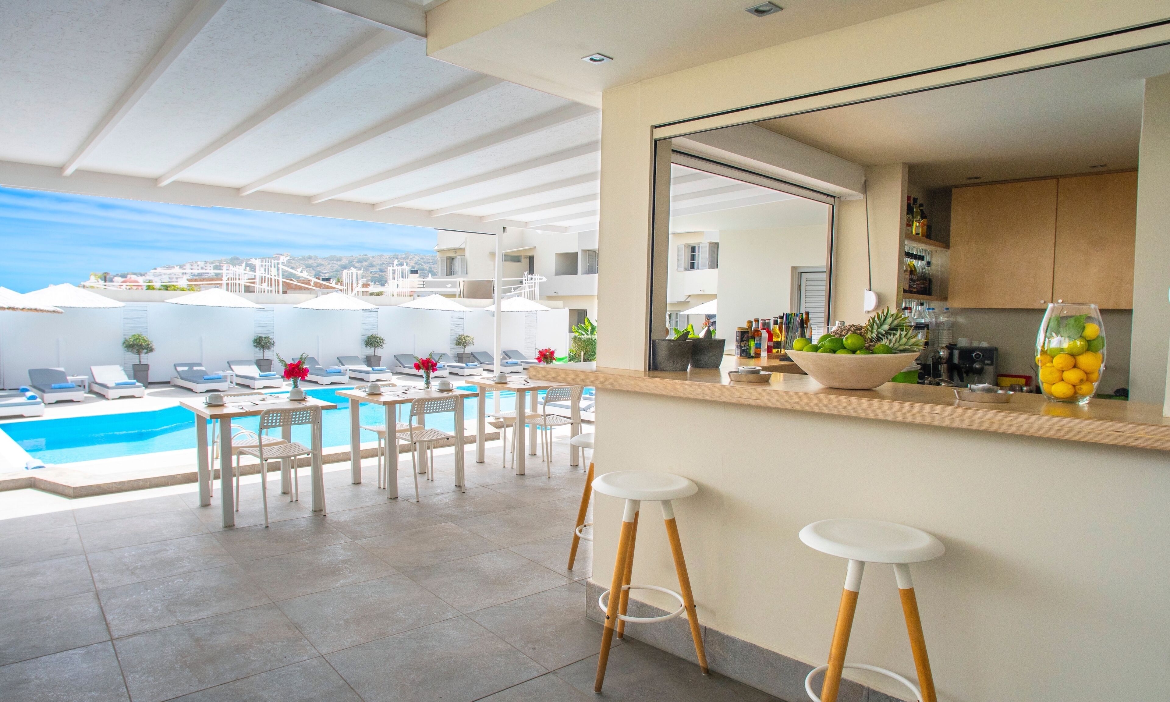 Poolside bar