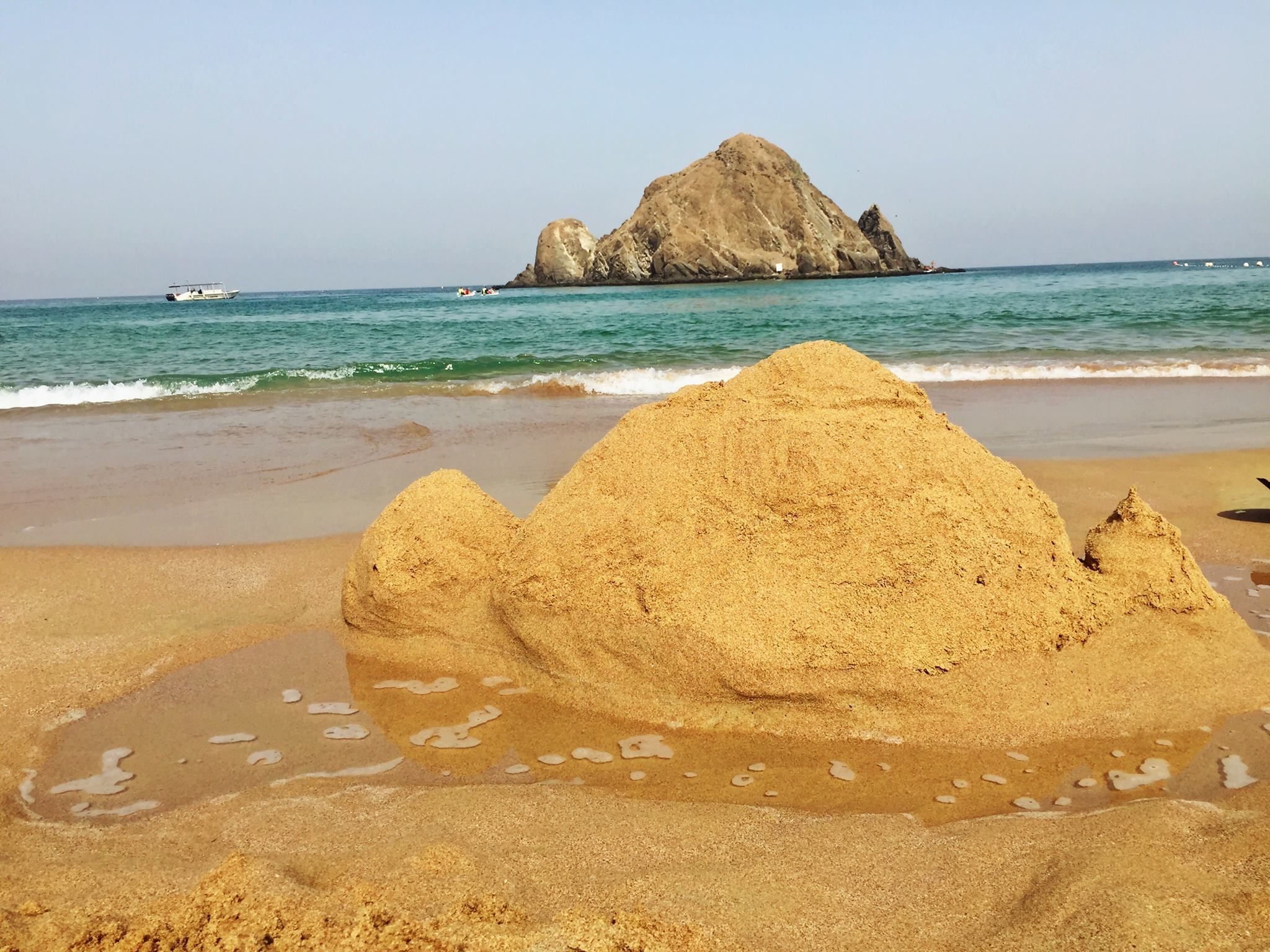 private beach, sun-loungers, beach umbrellas, scuba diving