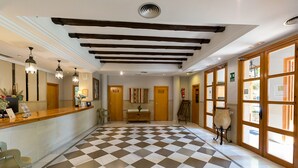 Kios check-in/check-out