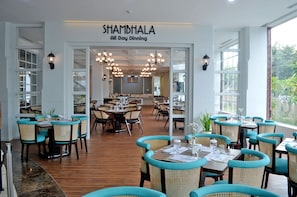 Restaurant - Cavinton Hotel Malioboro Yogyakarta by Tritama Hospitality (Yogyakarta)