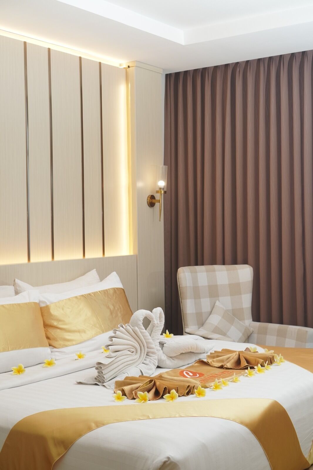 In-room safe, free WiFi, wheelchair access