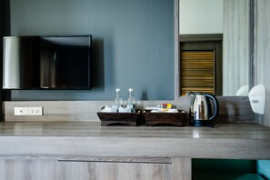 Superior Room | Coffee and/or coffee maker - Add Plus Hotel & Spa (Patong)