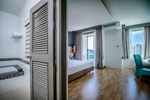 Deluxe Room | Minibar, in-room safe, desk, blackout drapes - Add Plus Hotel & Spa (Patong)