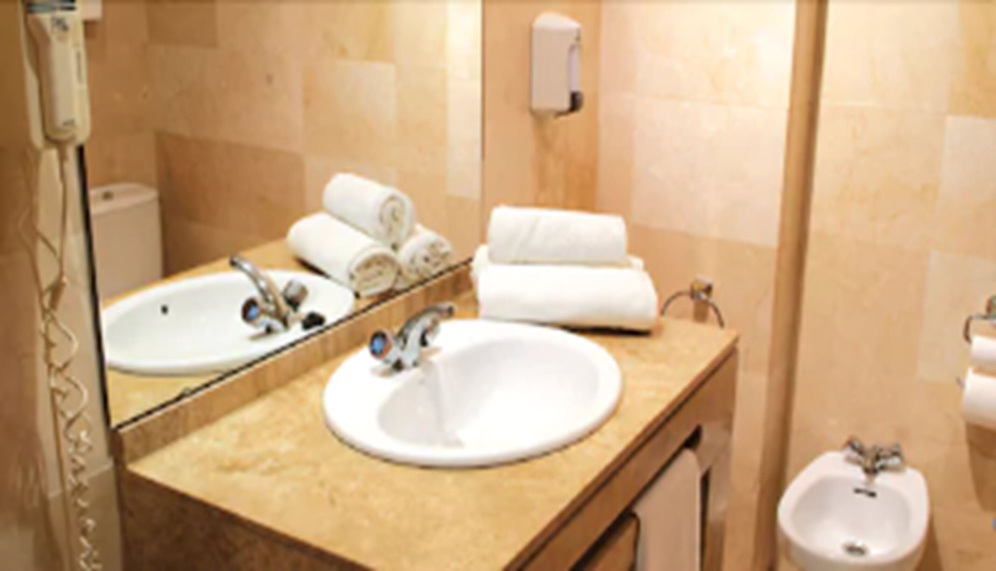 Foto - Hotel Benetusser