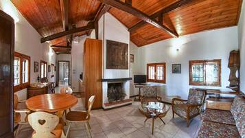 Apartment, 2 Bedrooms | Living area | TV