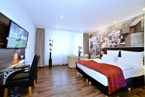 Single Room | Premium bedding, free minibar, in-room safe, desk
