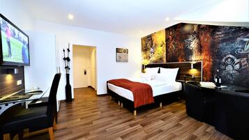 Habitació doble | Roba de llit d'alta qualitat i minibar gratuït