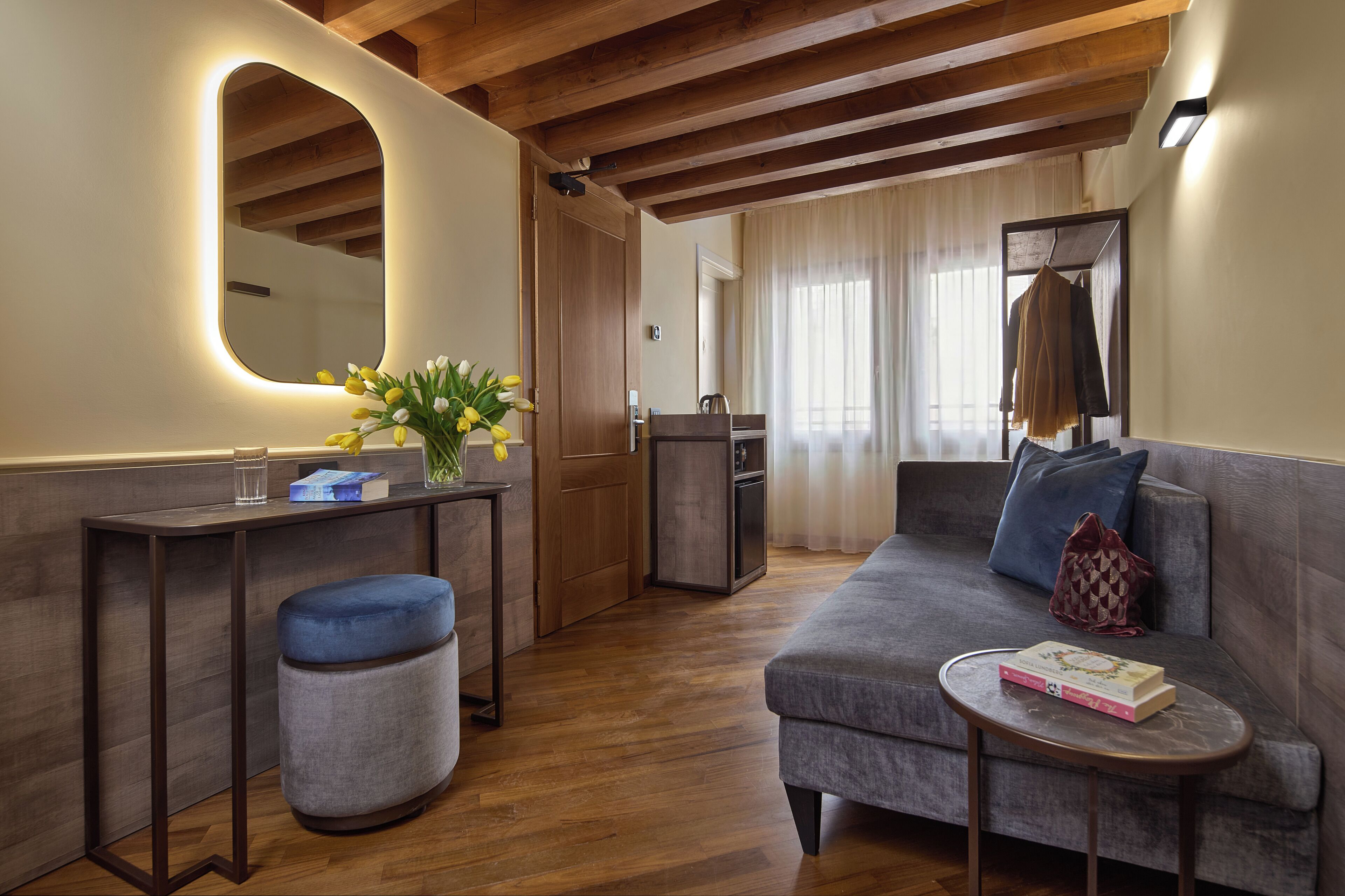 Habitación estándar con 1 cama doble o 2 individuales | Minibar, escritorio, sistema de insonorización y wifi gratis