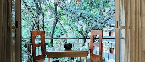 Executive Room, 1 Bedroom | Garden view