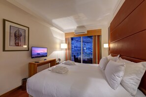 Peralatan tempat tidur premium, item bar mini percuma 