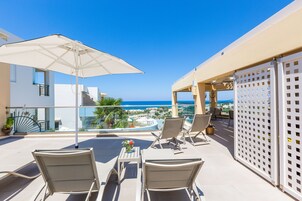 Sundeck