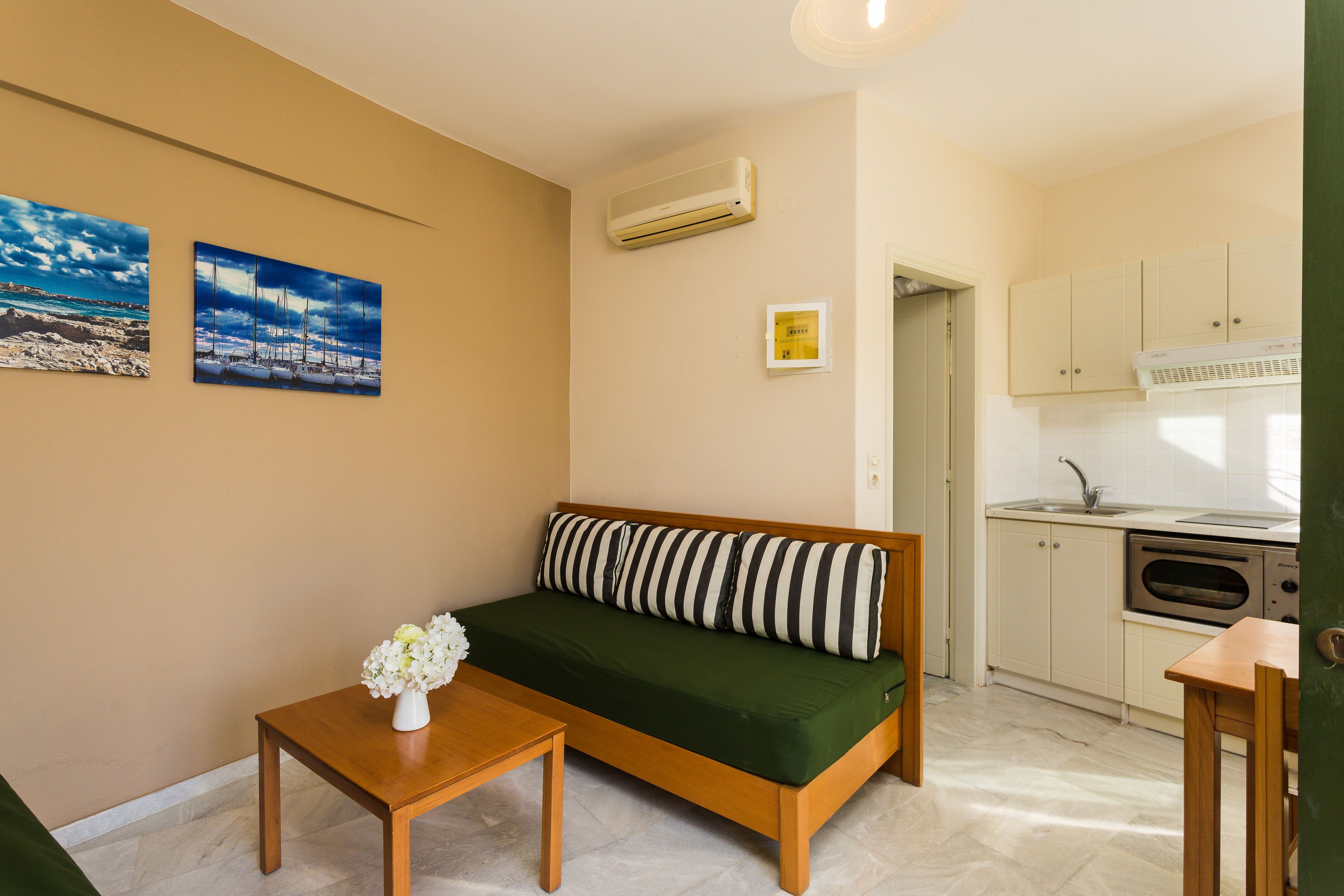 Photo - Radamanthy's Hotel Apartments