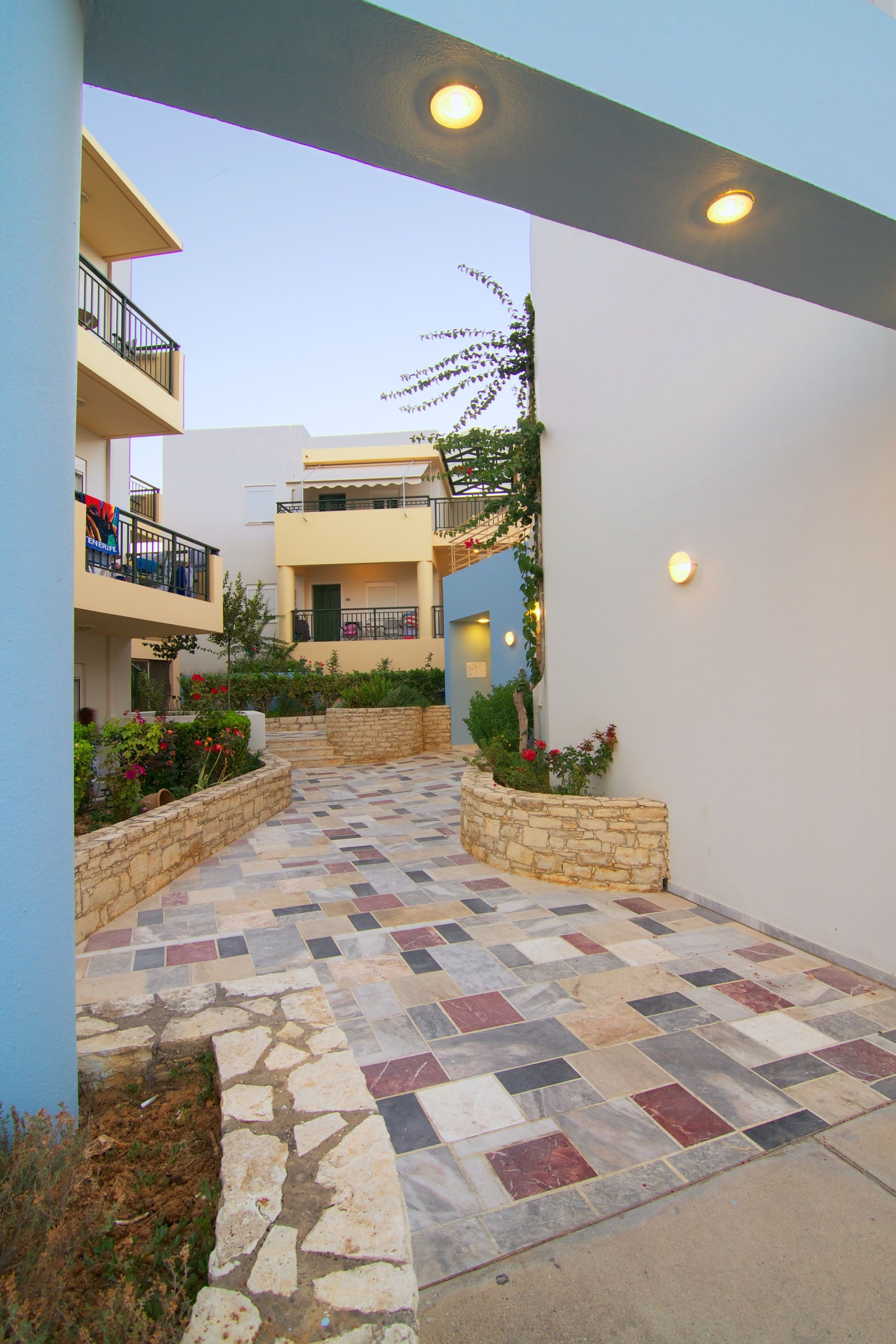 Photo - Radamanthy's Hotel Apartments