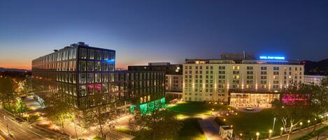 Fasade – kveld/natt