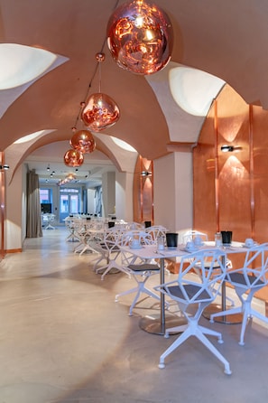 Breakfast, lunch, dinner served; German cuisine, al fresco dining