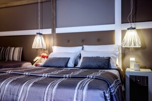 Peti besi dalam bilik, kalis bunyi, katil bayi/kot (percuma)