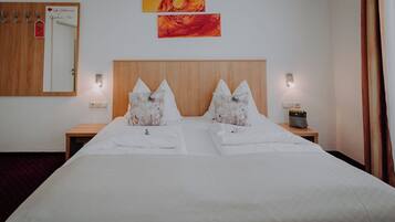 In-room safe, desk, soundproofing, free WiFi