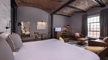 Superior Double Room | Egyptian cotton sheets, premium bedding, in-room safe, desk