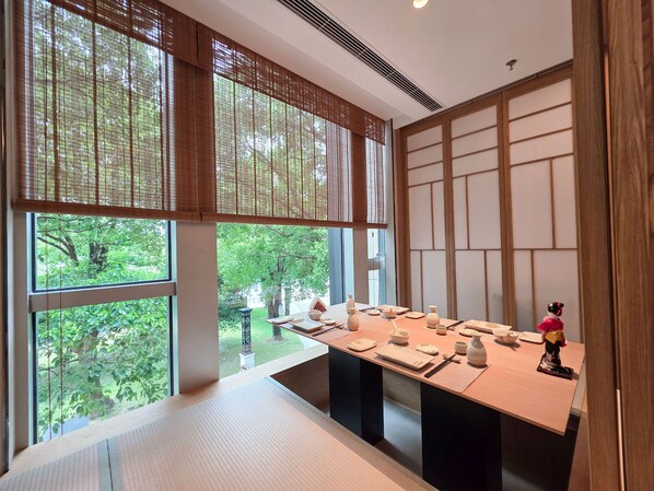 4 Restaurants, Frühstück, Mittagessen, Abendessen, chinesische Küche